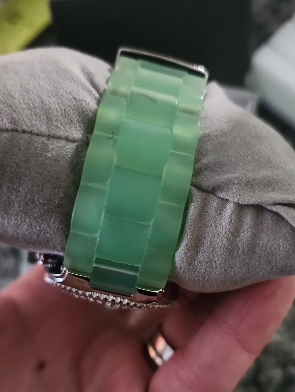 NIB GUESS Chronograph Swarovski Crystal Bezel Aqua Green Strap-
